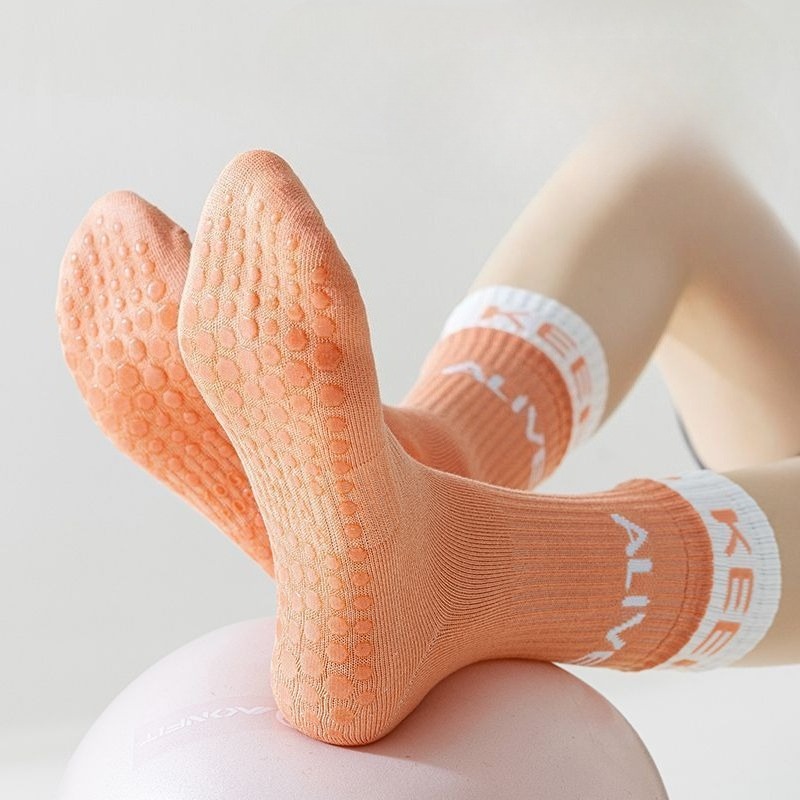 Pilate Yoga Workout - Women's Non-Slip Yoga Socks with Silicone