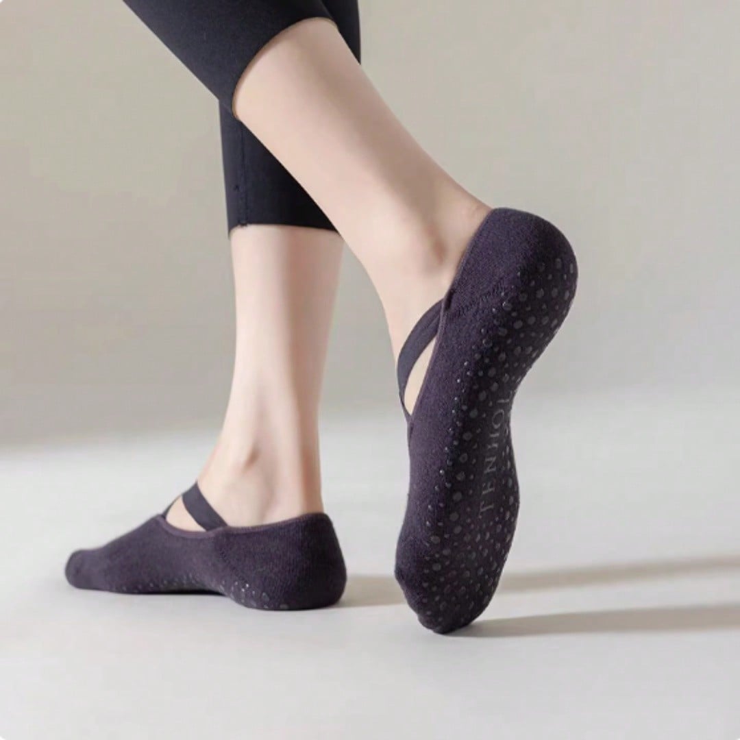 Anti-slip silicone sole yoga s - Pilates With Yoga ulasan dan harga